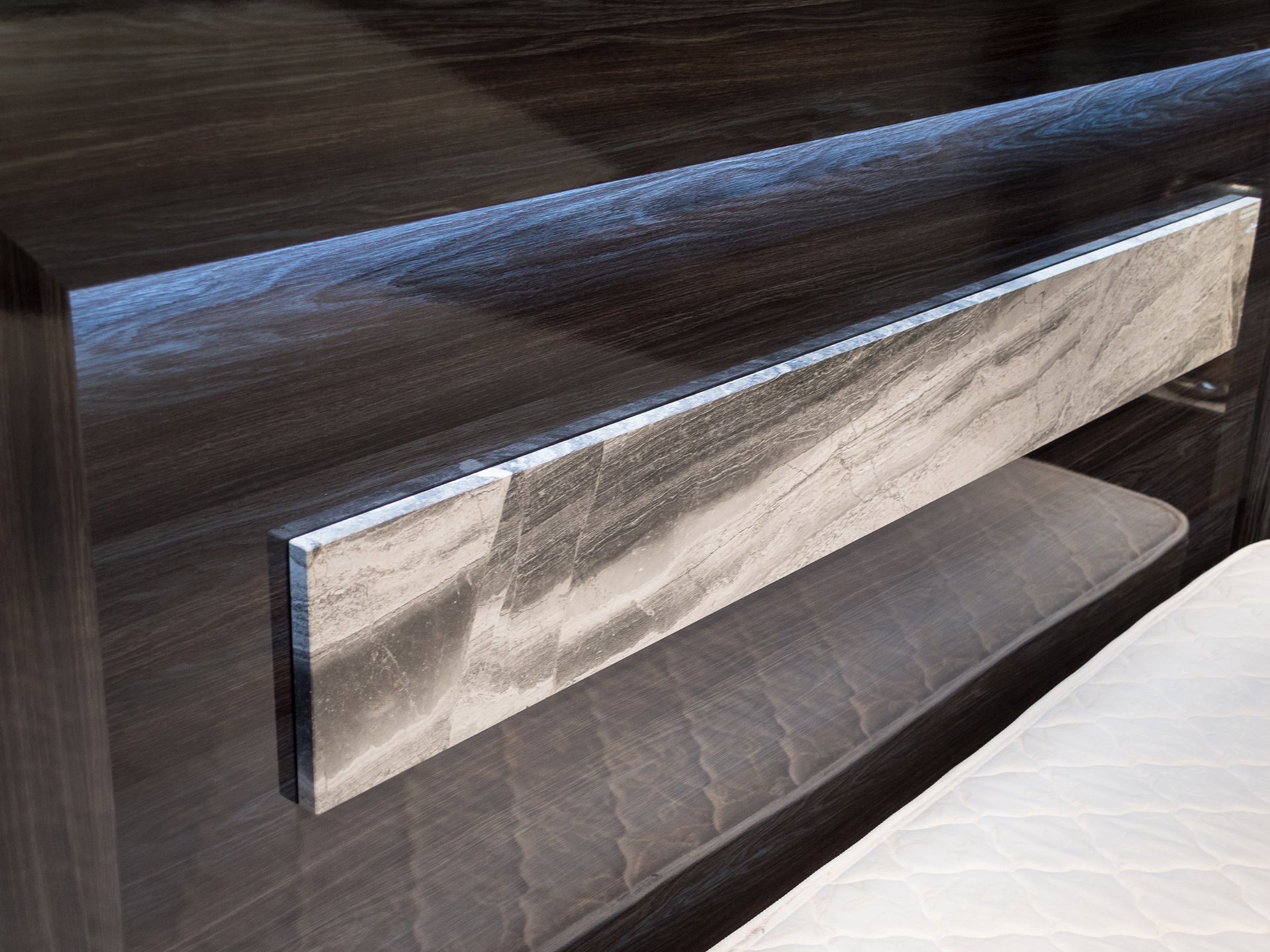 ELLIOT BED - products - Stone International ELLIOT BED - products - Stone International